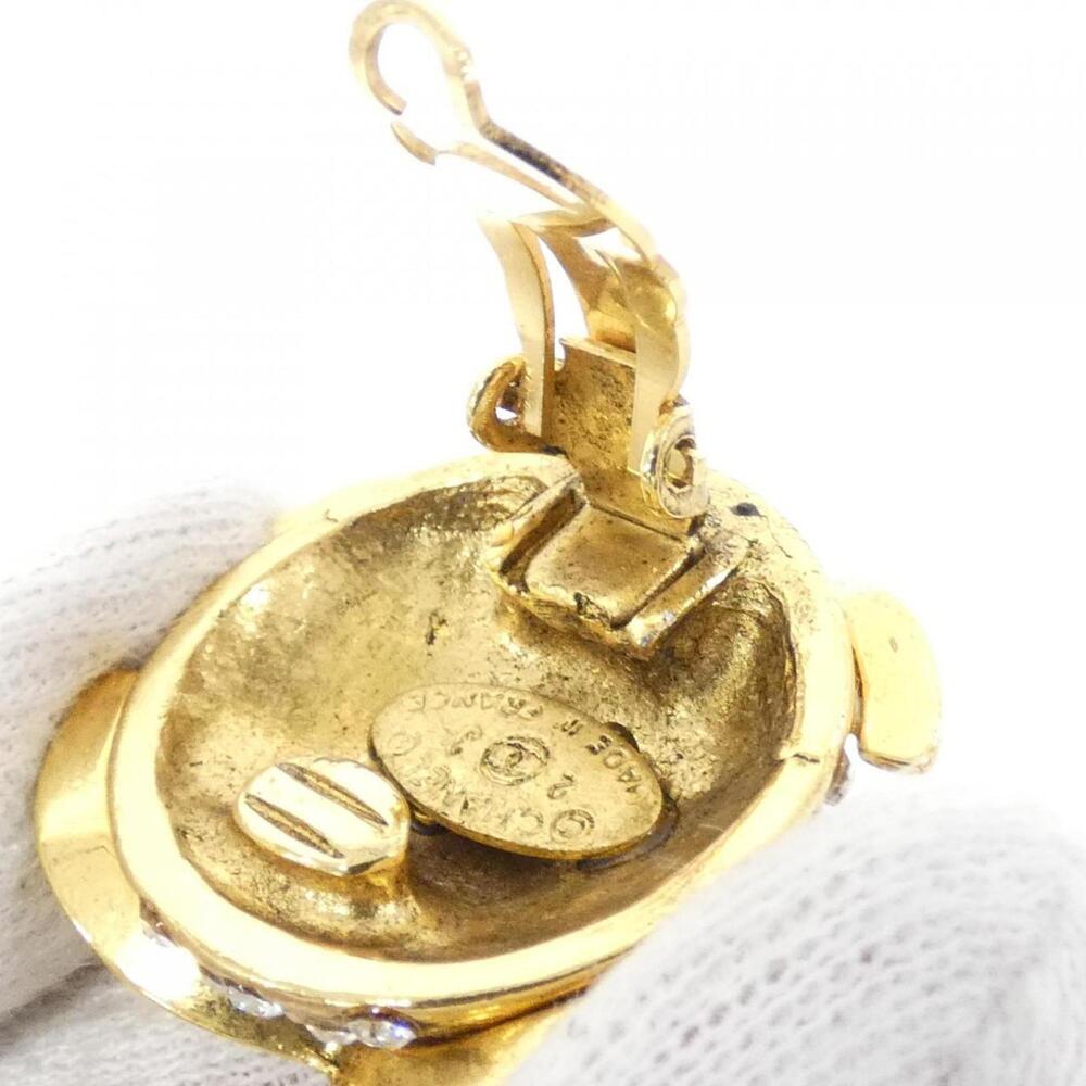 CHANEL White Earrings - Picture 3 of 6